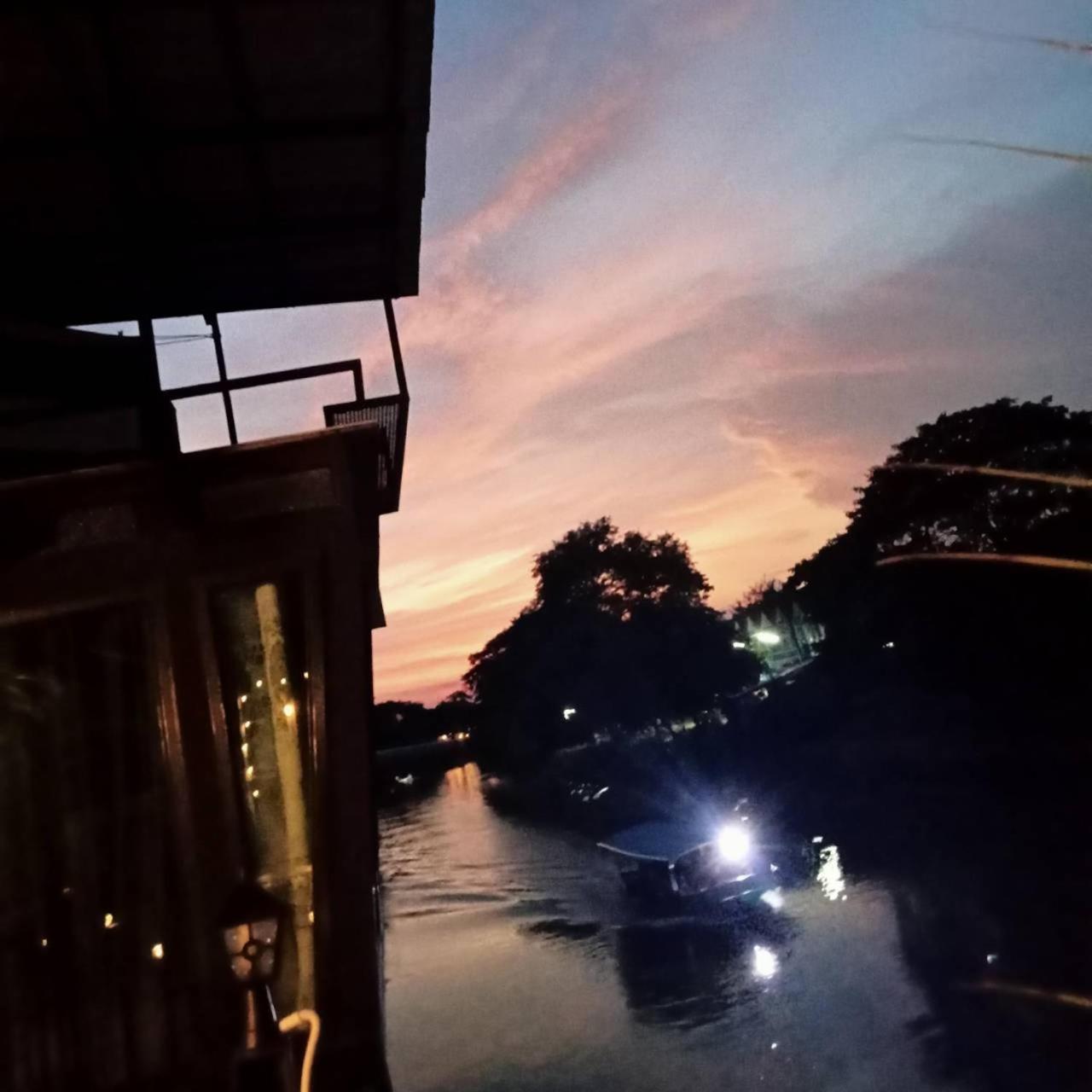 Baan Mae Khian Cafe & Boutique Hotel 프라 나콘 시 아유타야 외부 사진
